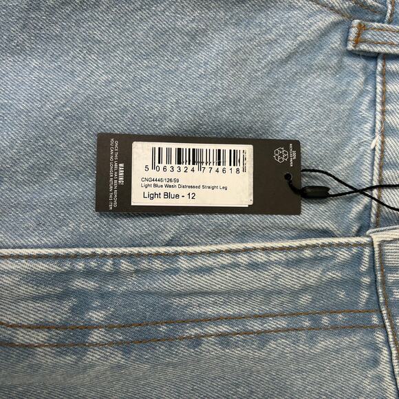 Pretty Little Thing Straight Leg Jeans in Blue Light Wash - Picture 7 of 10